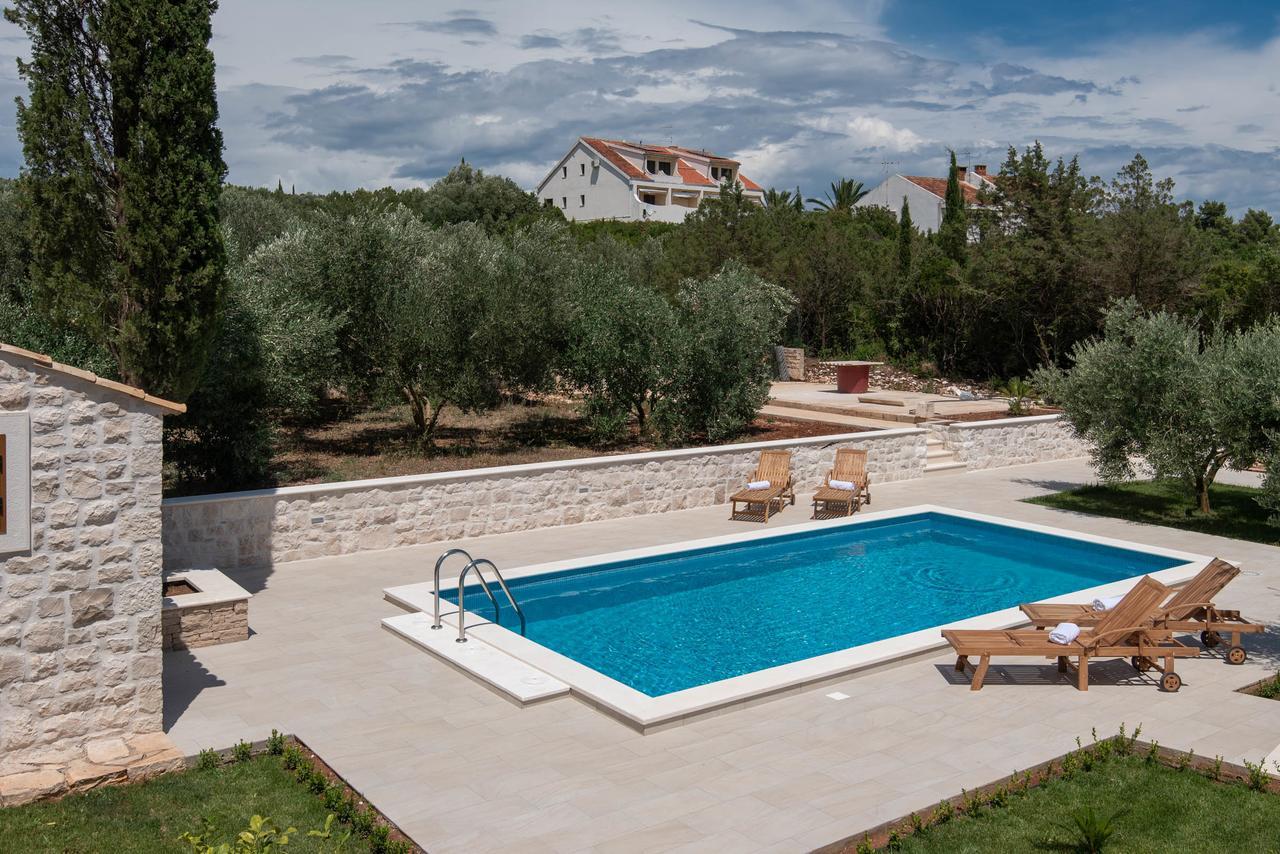 Villa Loviste Paradise Exteriör bild