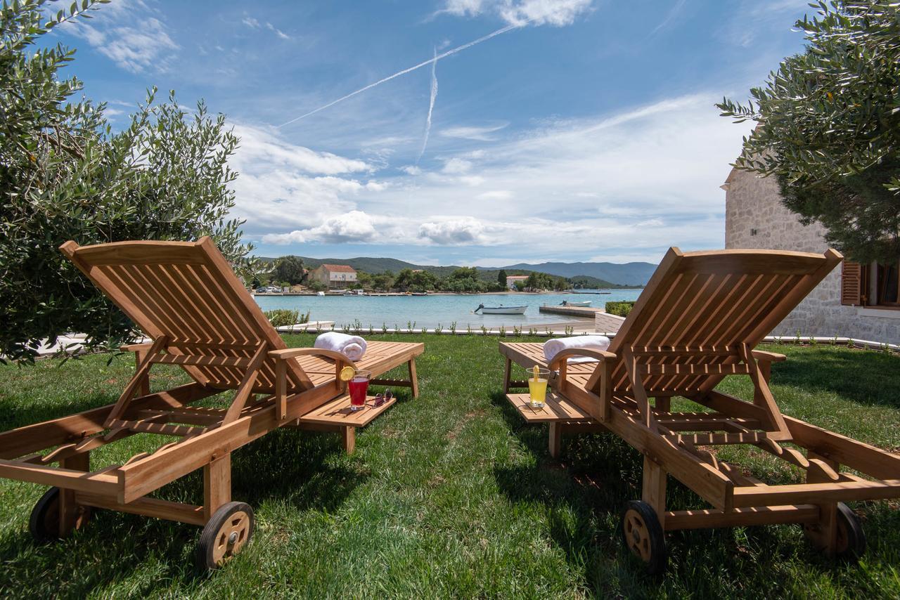 Villa Loviste Paradise Exteriör bild